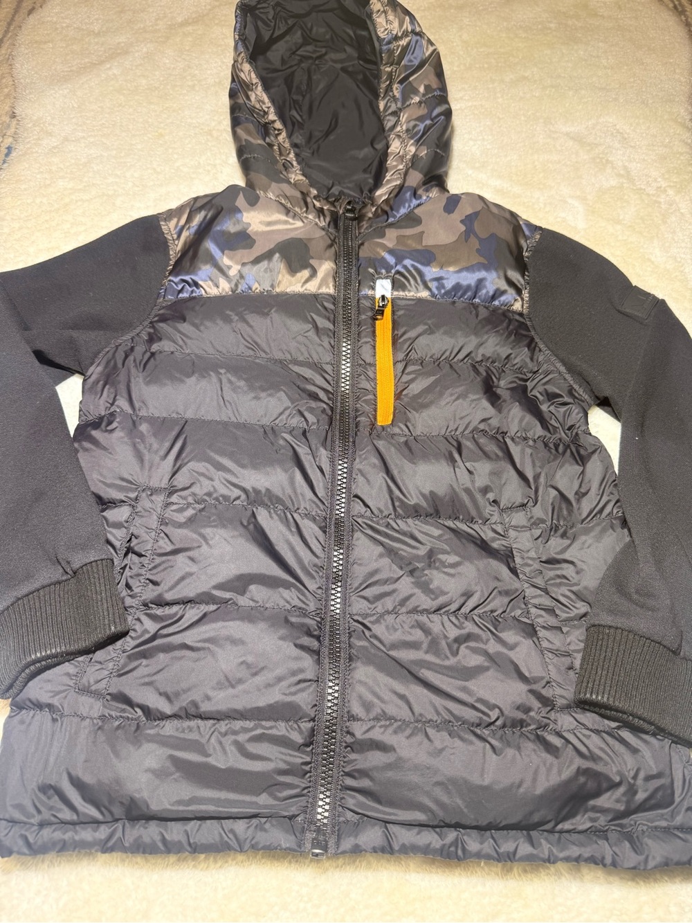 Michael Kors Boys Puffer Jacket black/camo Camo Zip Lined Down Fill Hood 14/16 - Picture 2 of 12